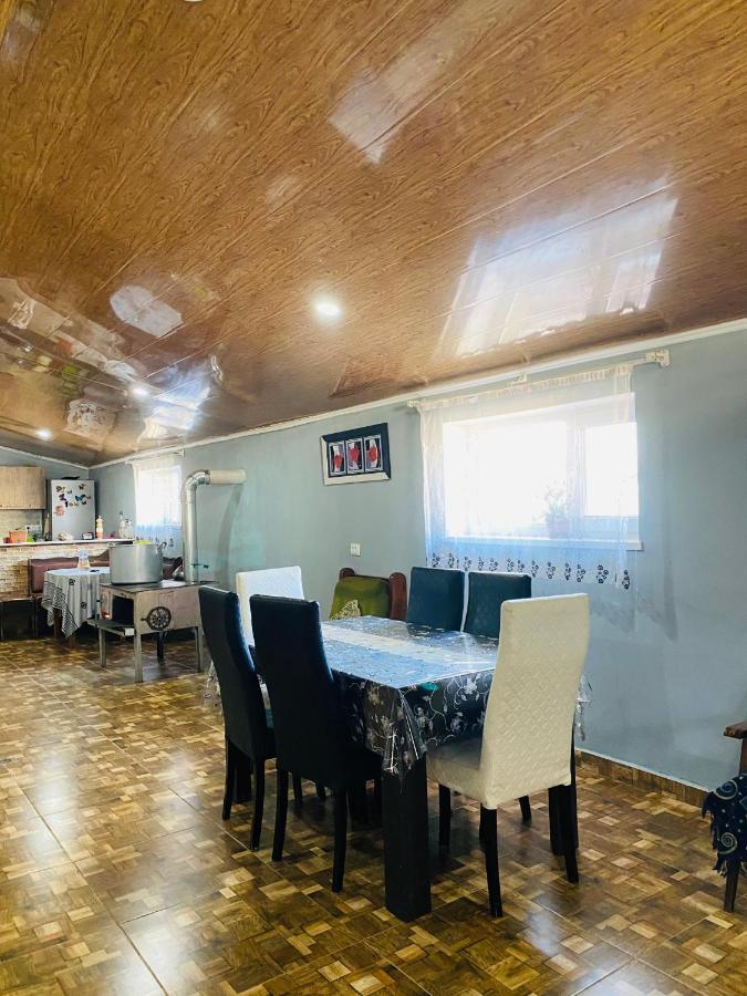 Mamuka'S Guesthouse Udabno ภายนอก รูปภาพ