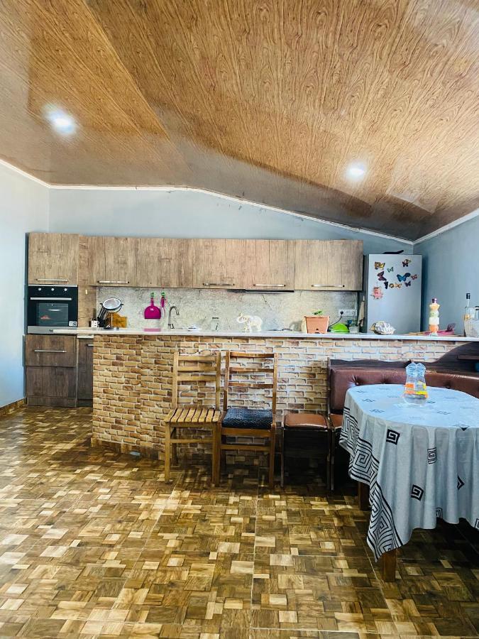 Mamuka'S Guesthouse Udabno ภายนอก รูปภาพ